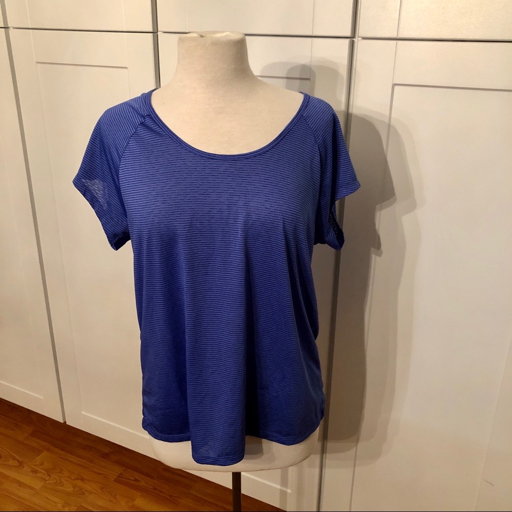 Champion women’s dry fit workout shirt size large